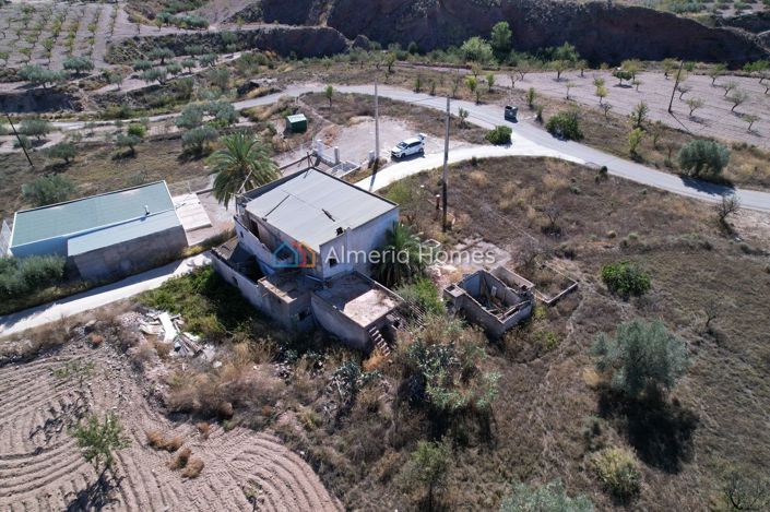 Image No.7-5 Bed Country House for sale