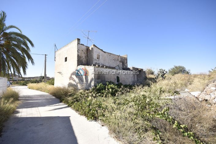 Image No.9-5 Bed Country House for sale