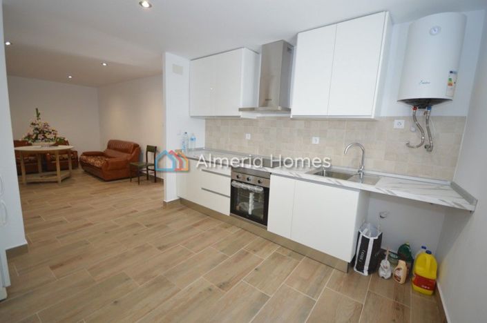 Image No.7-4 Bed Townhouse for sale