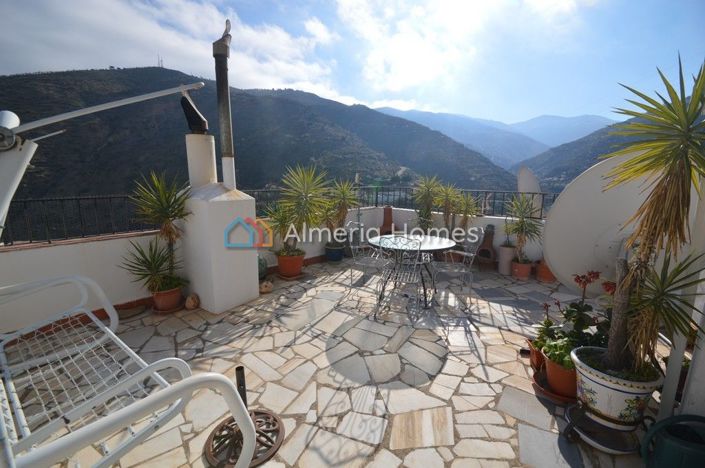 Image No.13-4 Bed Townhouse for sale