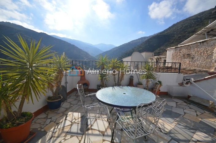 Image No.14-4 Bed Townhouse for sale