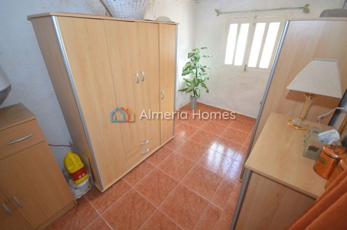 Image No.9-4 Bed Townhouse for sale