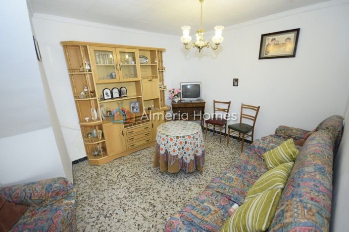 Image No.5-4 Bed Country House for sale