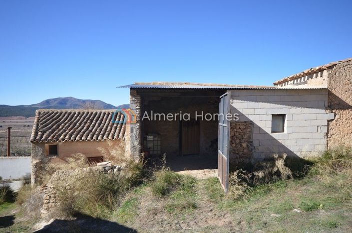 Image No.11-2 Bed Country House for sale