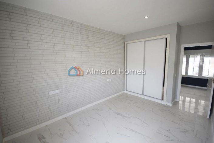 Image No.11-Villa con 4 dormitorios en venta