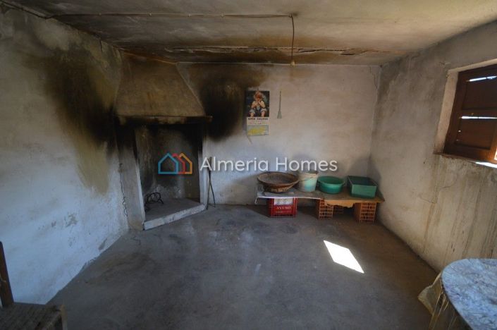 Image No.10-Maison de campagne de 4 chambres à vendre à Oria