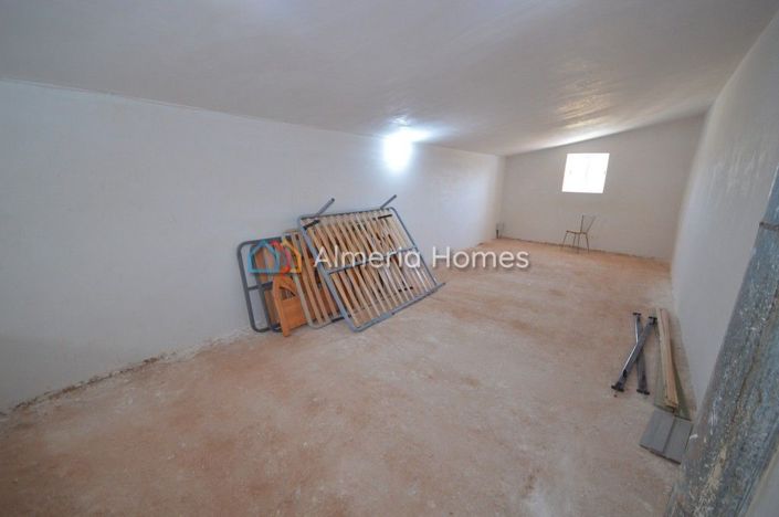 Image No.11-5 Bed Country House for sale