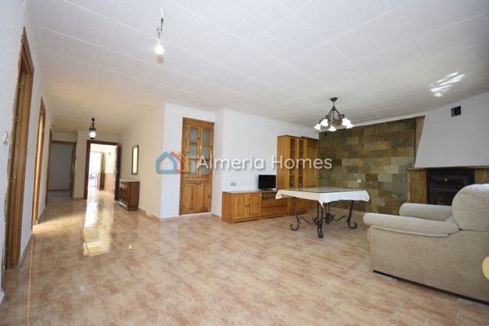 Image No.4-3 Bed Village House for sale