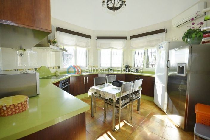 Image No.11-3 Bed Villa for sale