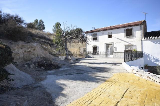 Image No.1-Maison de campagne de 4 chambres à vendre à Arboleas