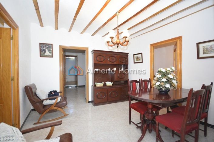 Image No.8-4 Bed Country House for sale