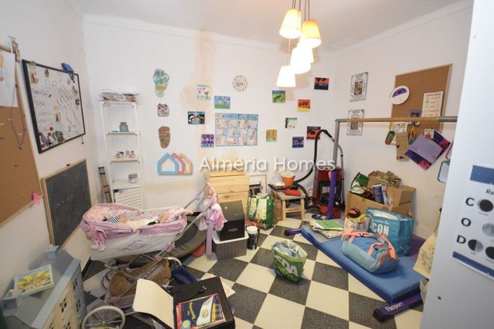 Image No.16-7 Bed Country House for sale