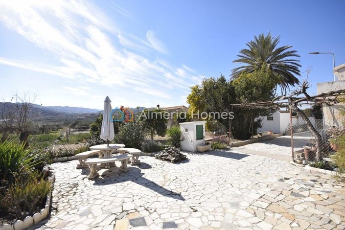 Image No.6-7 Bed Country House for sale