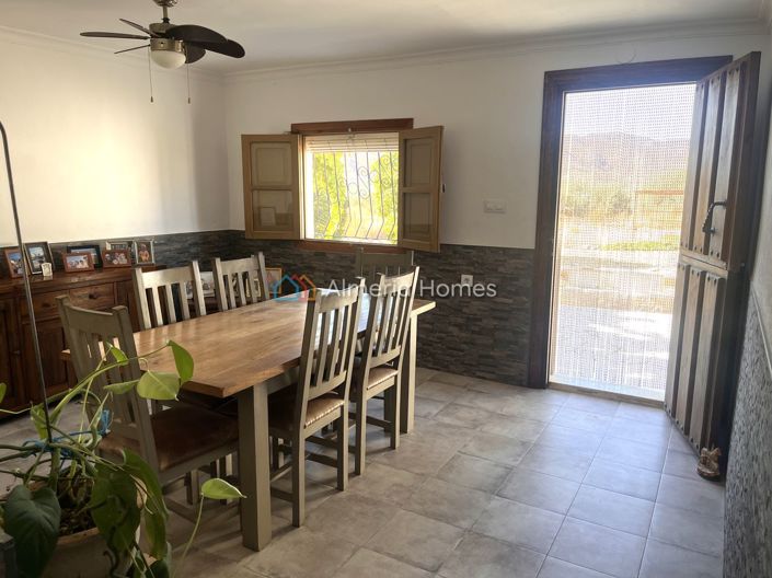 Image No.9-7 Bed Country House for sale