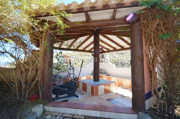 Image No.8-4 Bed Villa for sale