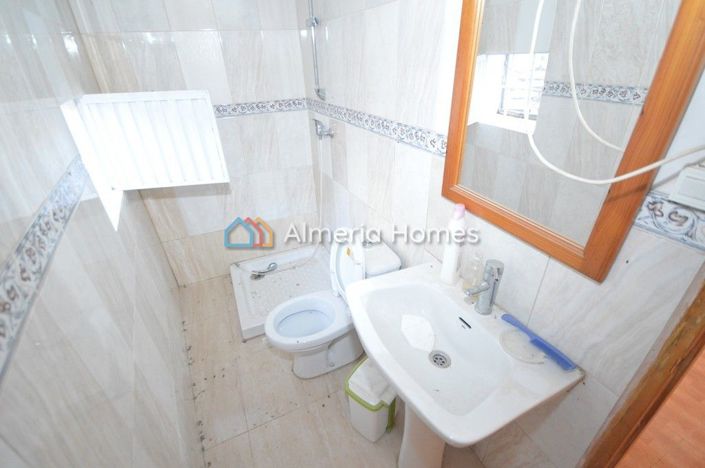 Image No.4-2 Bed Country House for sale