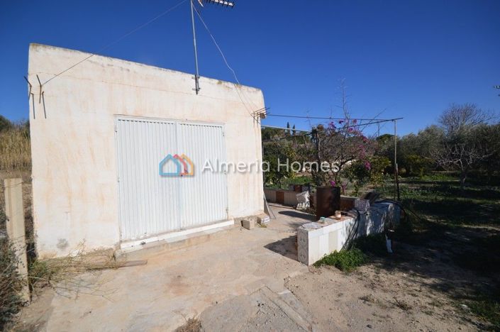 Image No.8-2 Bed Country House for sale