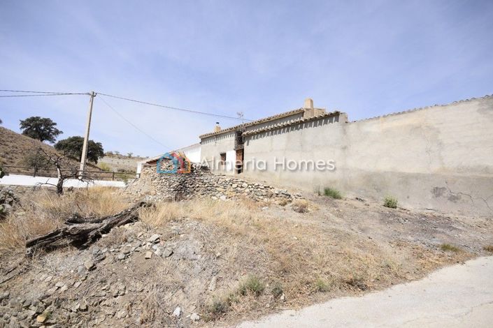 Image No.13-4 Bed Country House for sale