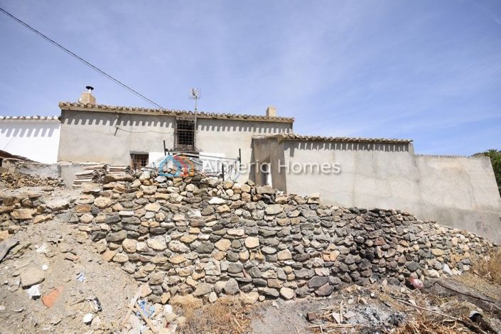 Image No.14-4 Bed Country House for sale