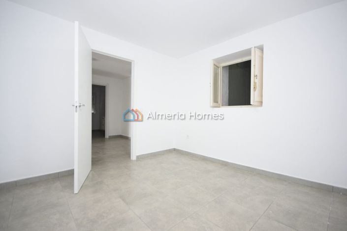 Image No.13-6 Bed Country House for sale