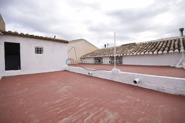 Image No.16-6 Bed Country House for sale