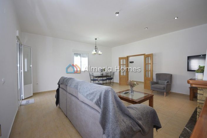 Image No.8-3 Bed Villa for sale