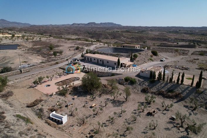 Image No.2-Maison de campagne de 2 chambres à vendre à Albox