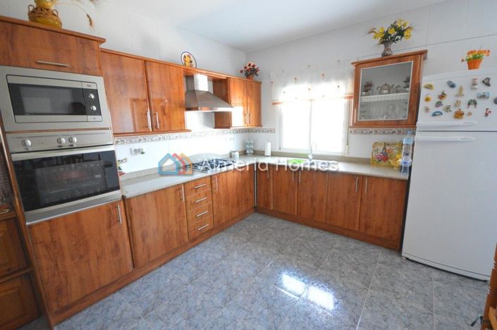 Image No.12-Maison de campagne de 7 chambres à vendre à Albox