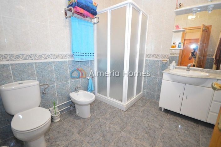 Image No.9-Maison de campagne de 7 chambres à vendre à Albox