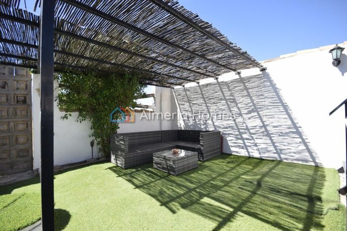 Image No.4-6 Bed Country House for sale