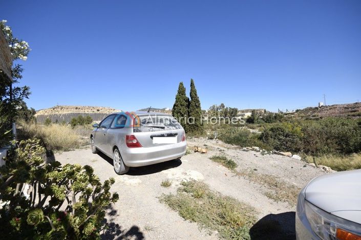 Image No.10-6 Bed Country House for sale