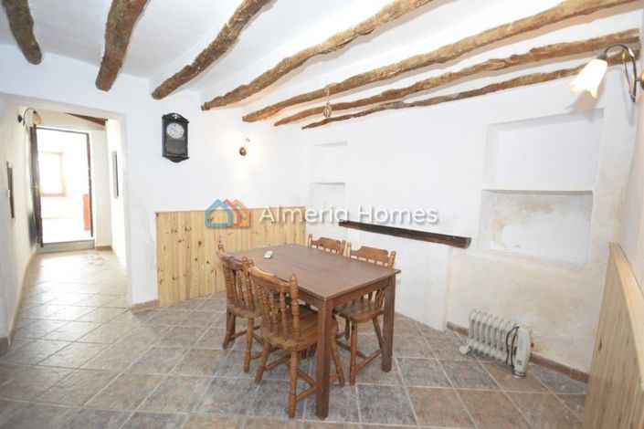 Image No.9-5 Bed Country House for sale