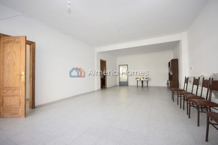 Image No.3-4 Bed Village House for sale