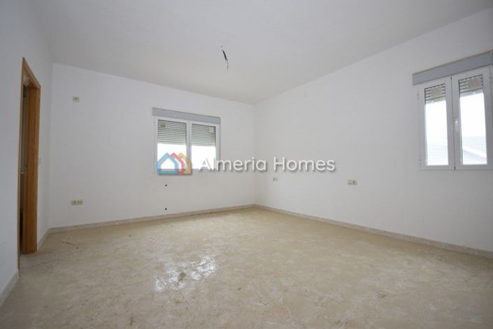 Image No.15-3 Bed Villa for sale