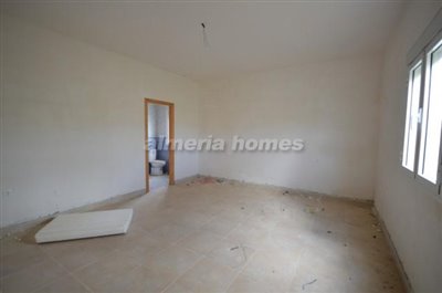 l205047