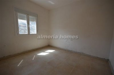 l205043