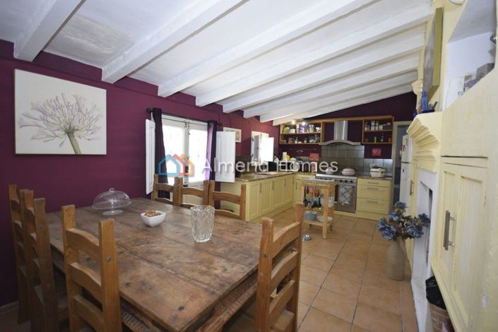 Image No.16-7 Bed Country House for sale