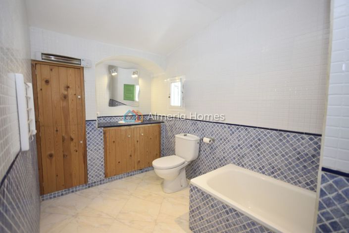 Image No.27-Maison de campagne de 7 chambres à vendre à Arboleas