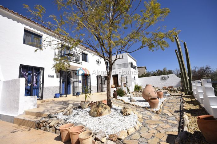 Image No.5-Maison de campagne de 7 chambres à vendre à Arboleas
