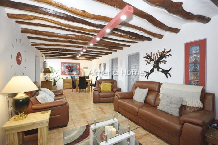 Image No.9-Maison de campagne de 6 chambres à vendre à Oria