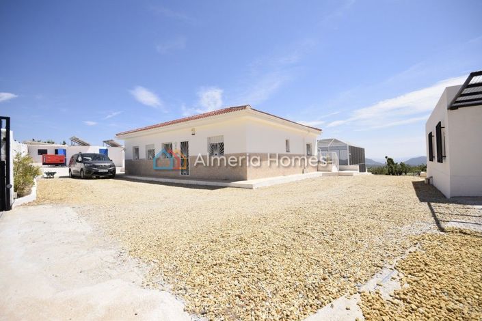 Image No.14-4 Bed Villa for sale