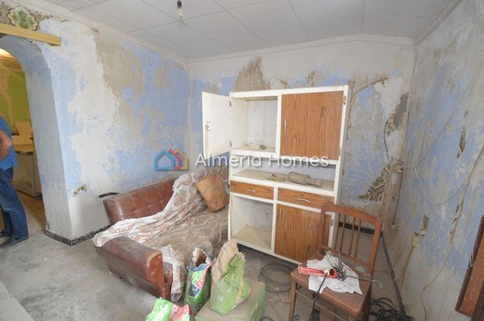 Image No.5-4 Bed Country House for sale