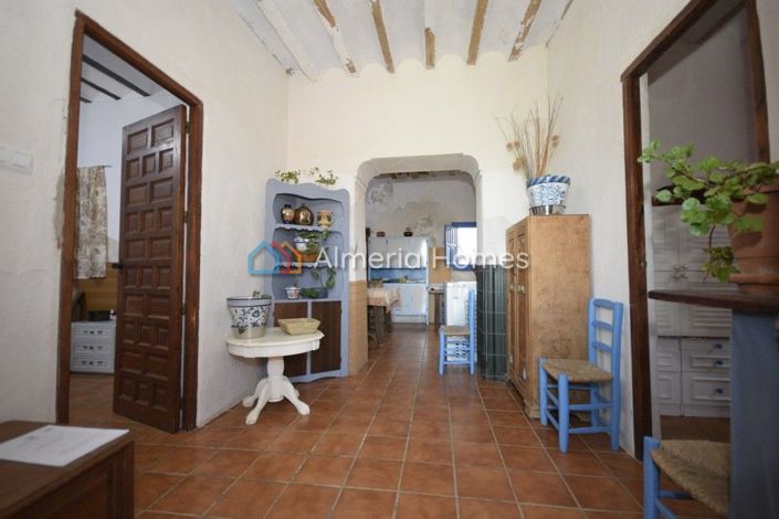 Image No.9-5 Bed Country House for sale