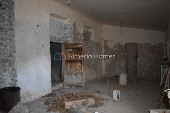 Image No.10-3 Bed Village House for sale