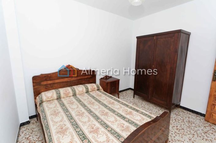 Image No.11-4 Bed Apartment for sale