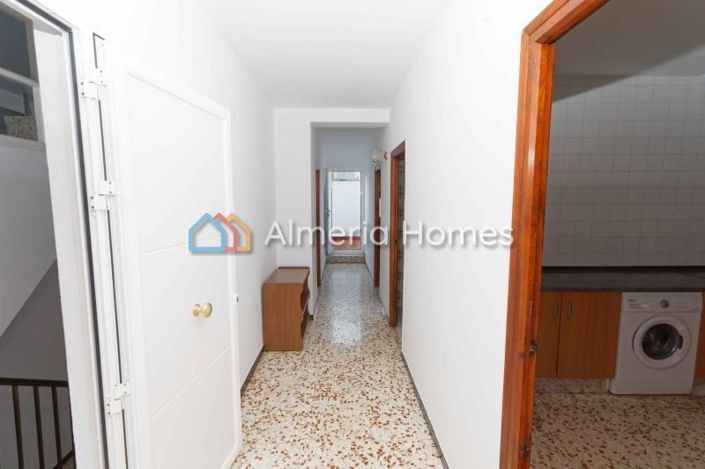 Image No.14-4 Bed Apartment for sale