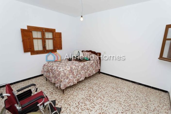Image No.16-4 Bed Apartment for sale