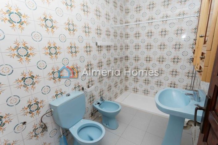 Image No.8-4 Bed Apartment for sale