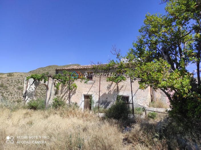 Image No.1-Maison de campagne de 5 chambres à vendre à Lúcar