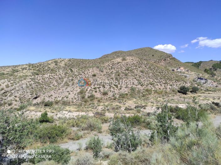 Image No.21-5 Bed Country House for sale